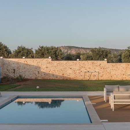 Evaero Villas I, Ii, Iii, IV - An Ever-So Inviting Escape, By Thinkvilla Sfáka Zewnętrze zdjęcie