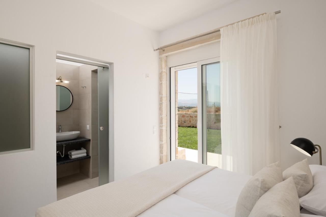 Evaero Villas I, Ii, Iii, IV - An Ever-So Inviting Escape, By Thinkvilla Sfáka Zewnętrze zdjęcie