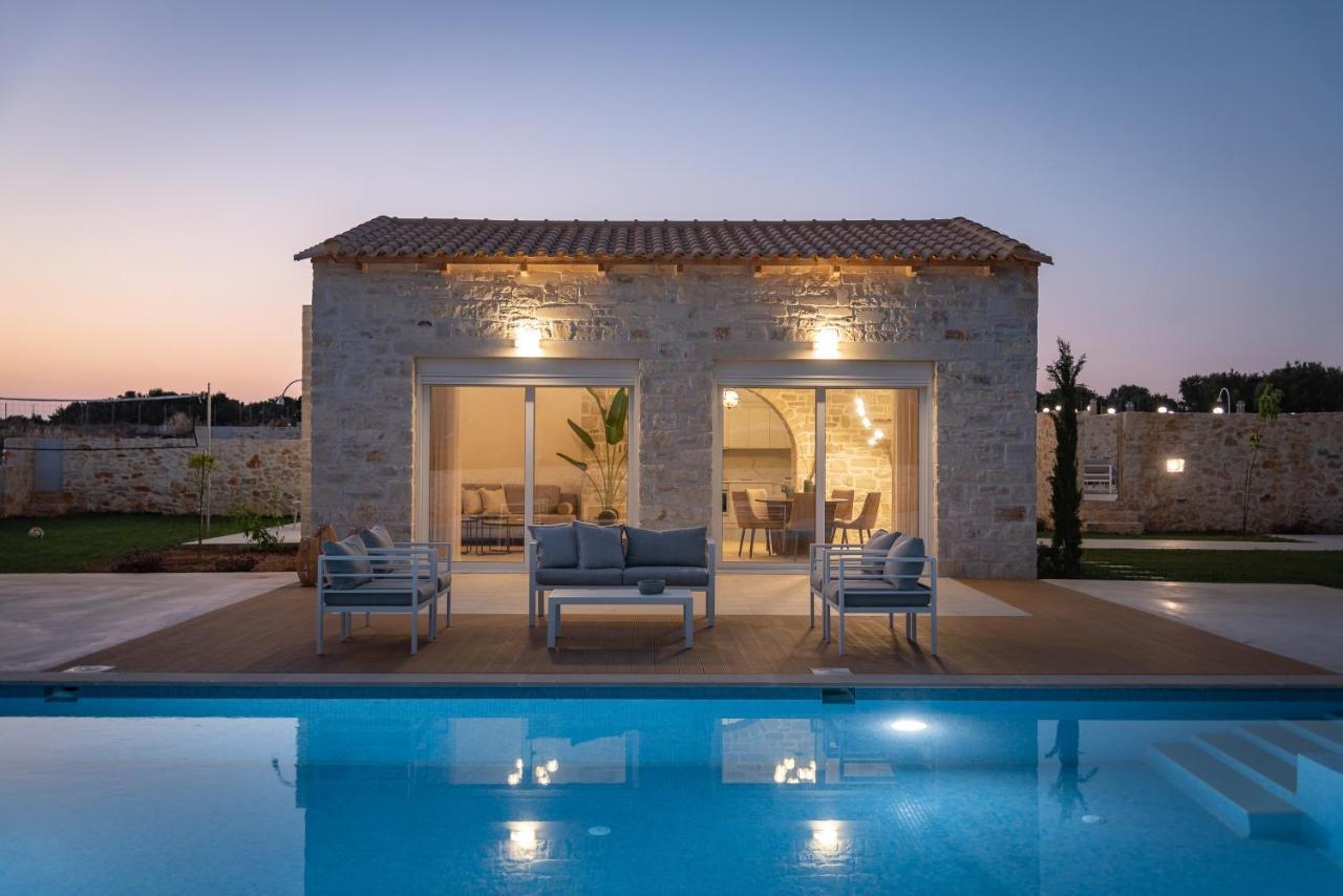 Evaero Villas I, Ii, Iii, IV - An Ever-So Inviting Escape, By Thinkvilla Sfáka Zewnętrze zdjęcie
