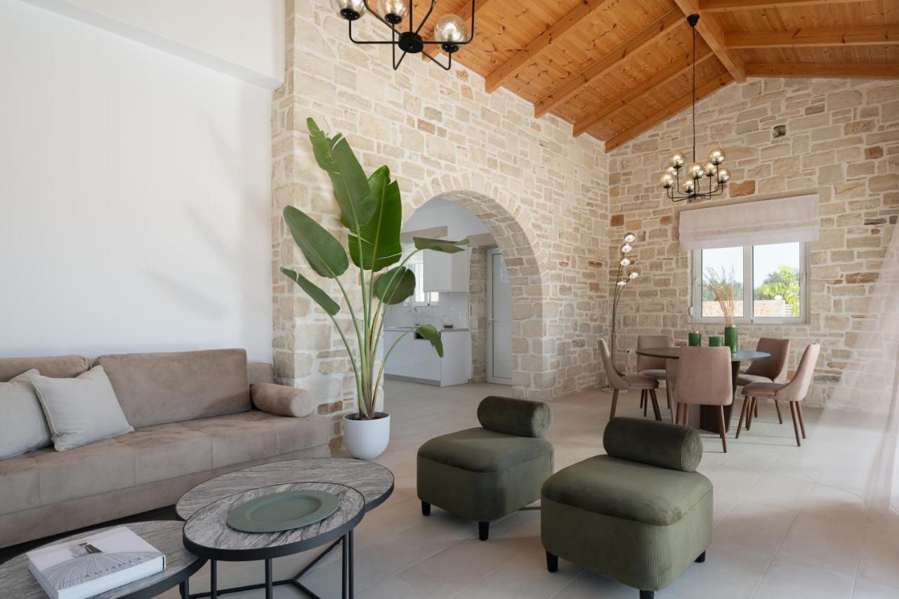 Evaero Villas I, Ii, Iii, IV - An Ever-So Inviting Escape, By Thinkvilla Sfáka Zewnętrze zdjęcie