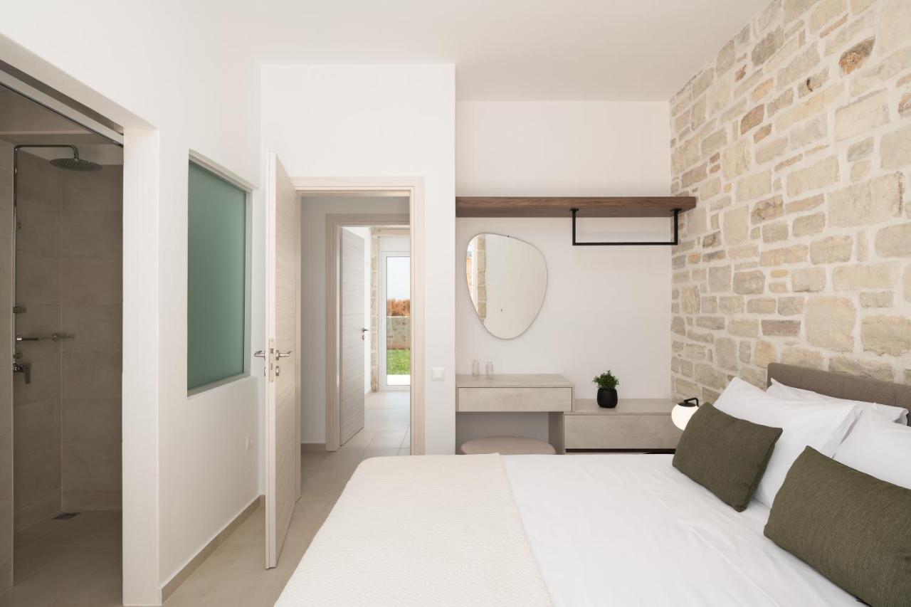 Evaero Villas I, Ii, Iii, IV - An Ever-So Inviting Escape, By Thinkvilla Sfáka Zewnętrze zdjęcie