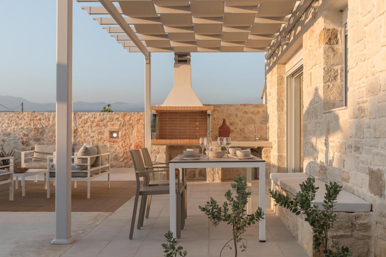 Evaero Villas I, Ii, Iii, IV - An Ever-So Inviting Escape, By Thinkvilla Sfáka Zewnętrze zdjęcie