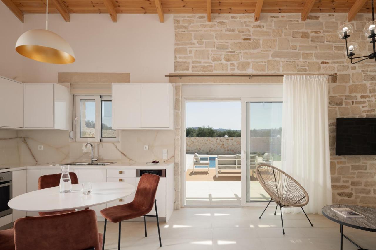 Evaero Villas I, Ii, Iii, IV - An Ever-So Inviting Escape, By Thinkvilla Sfáka Zewnętrze zdjęcie