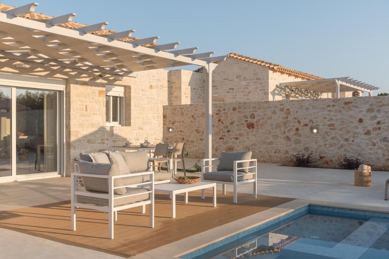 Evaero Villas I, Ii, Iii, IV - An Ever-So Inviting Escape, By Thinkvilla Sfáka Zewnętrze zdjęcie