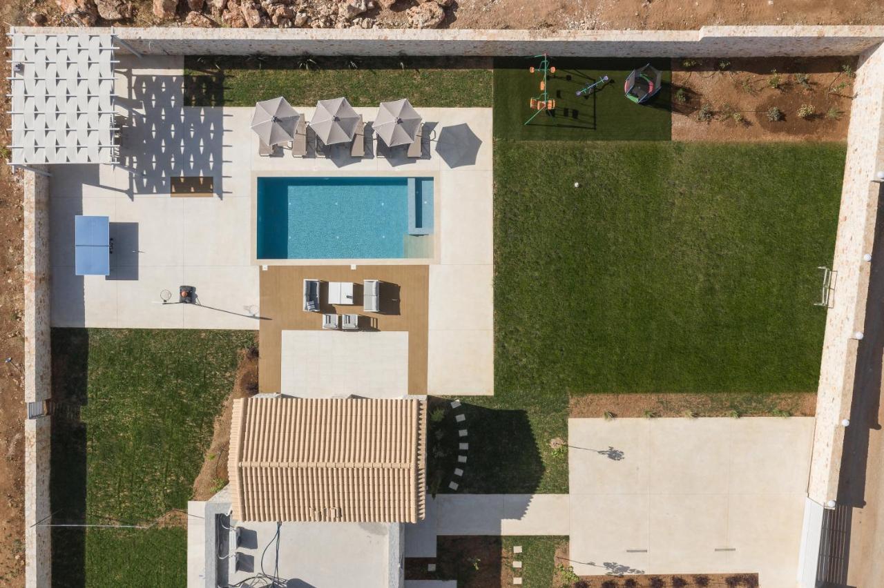 Evaero Villas I, Ii, Iii, IV - An Ever-So Inviting Escape, By Thinkvilla Sfáka Zewnętrze zdjęcie