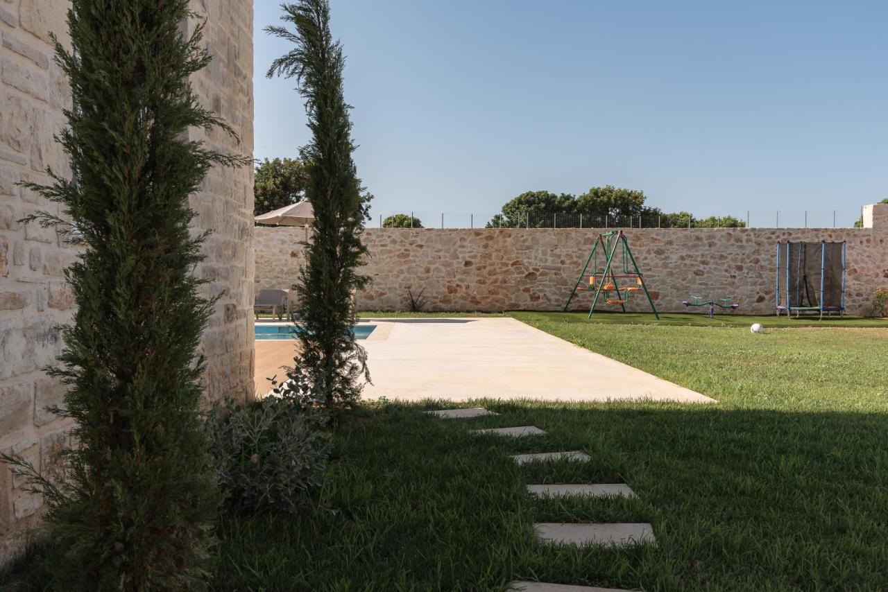 Evaero Villas I, Ii, Iii, IV - An Ever-So Inviting Escape, By Thinkvilla Sfáka Zewnętrze zdjęcie