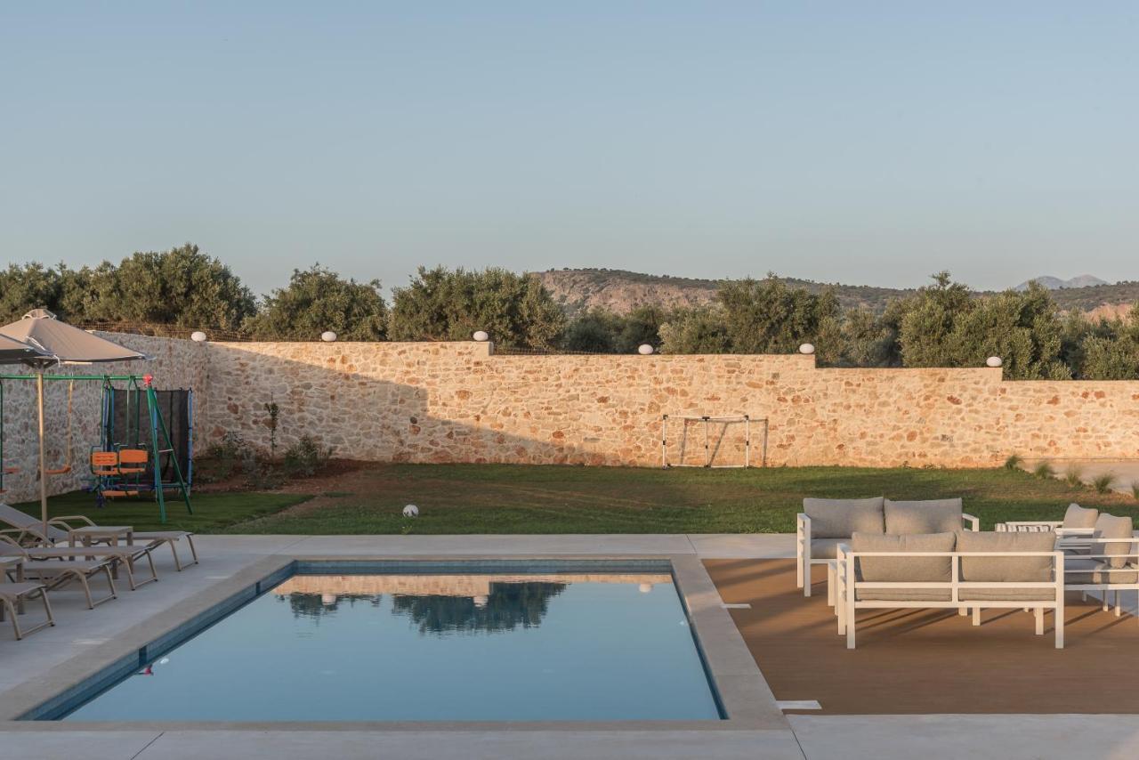 Evaero Villas I, Ii, Iii, IV - An Ever-So Inviting Escape, By Thinkvilla Sfáka Zewnętrze zdjęcie